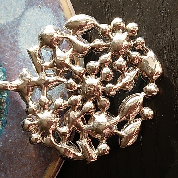 Lia Sophia Allison Floral Blue Green Crystal Beaded Necklace - Picture 7 of 9